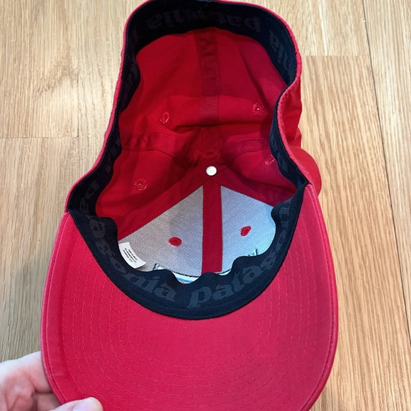 Patagonia Hat Red Embroidered Baseball Cap - Picture 6 of 6